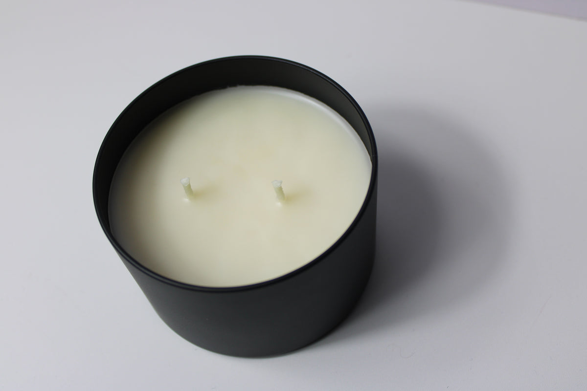 Oshun: Jasmine & Tonka, Tin Candle